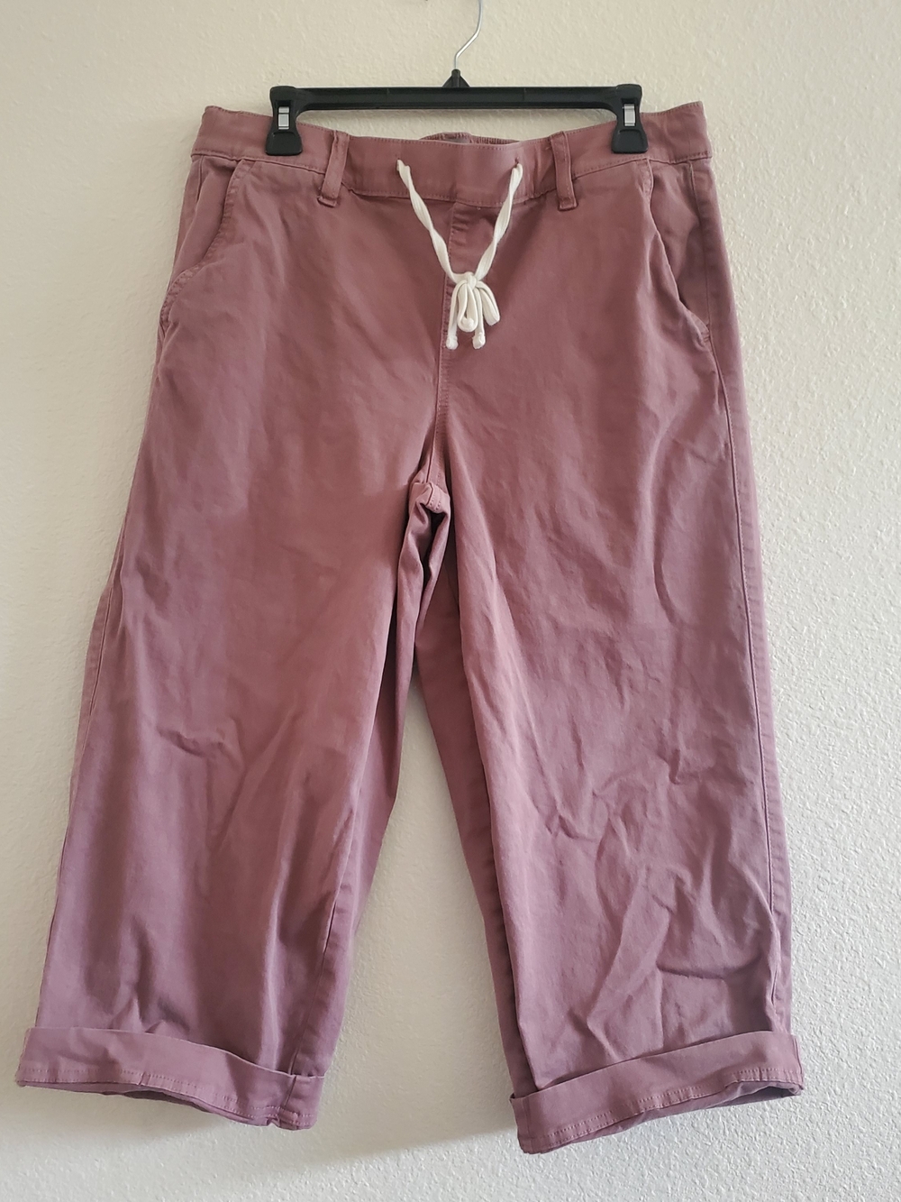Torrid Women's Mauve Drawstring Capris Size 1